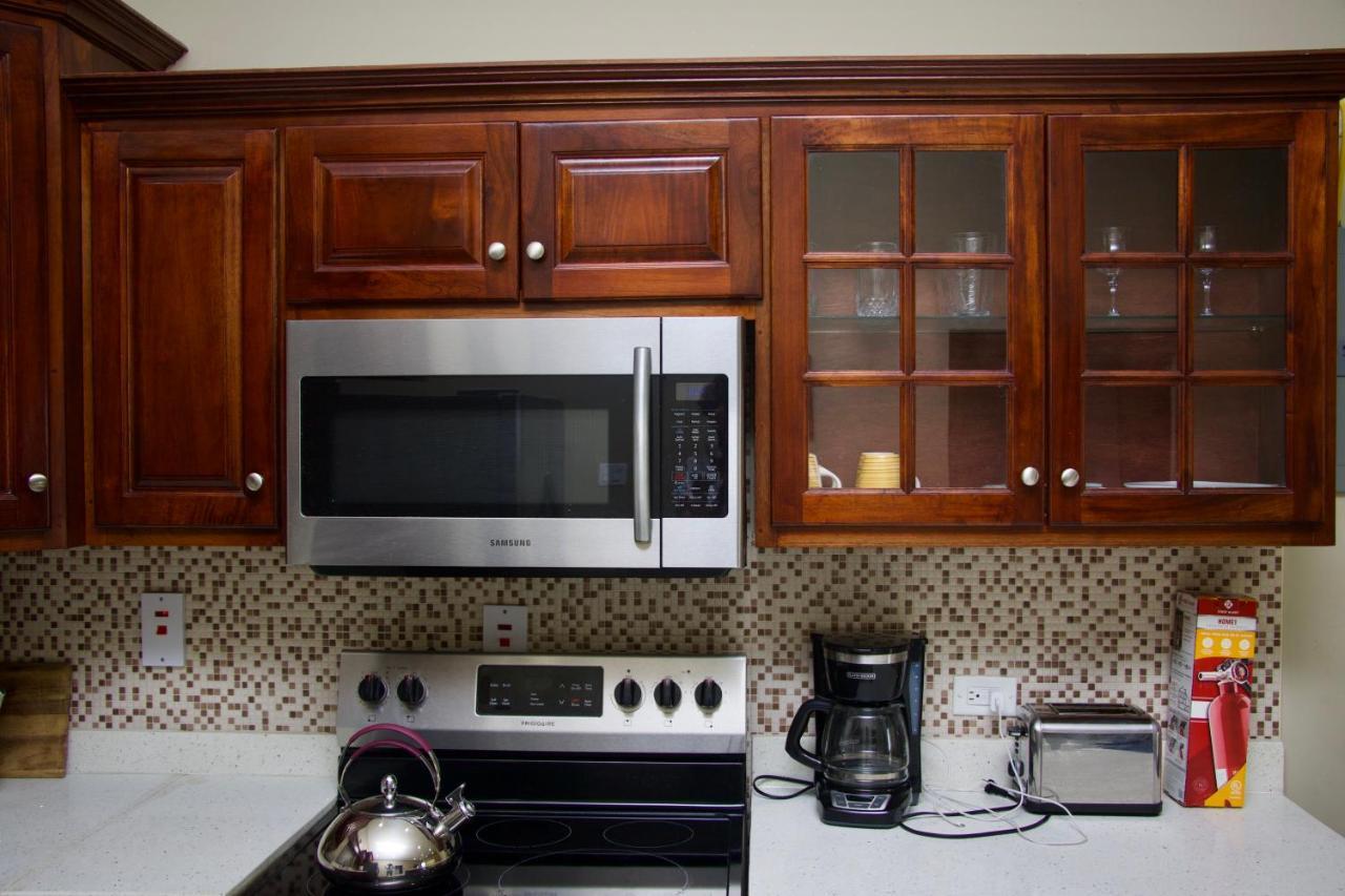 Comfort Homes Кингстън Екстериор снимка
